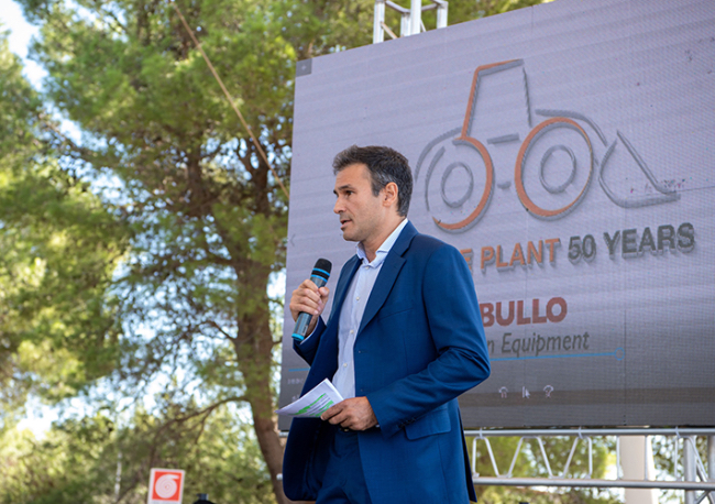 Foto La planta de CASE en Lecce celebra sus 50 años de actividad.